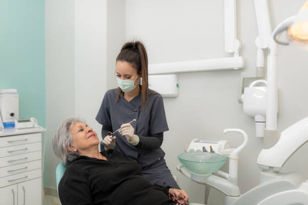 Best Cosmetic Emergency Dentistry in Stanford, CA